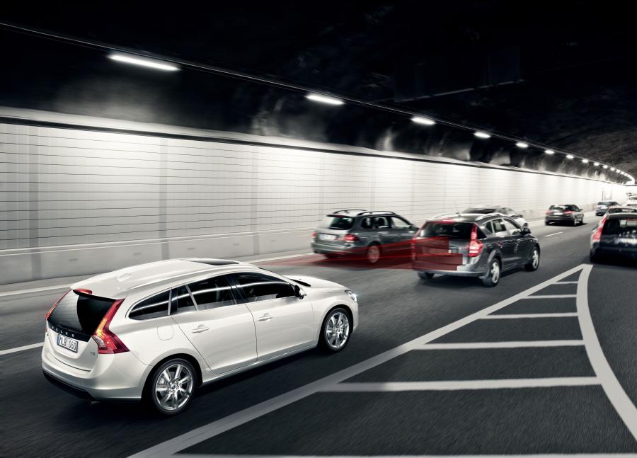  Volvo V60 2010 года  (фото 7 из 55)
